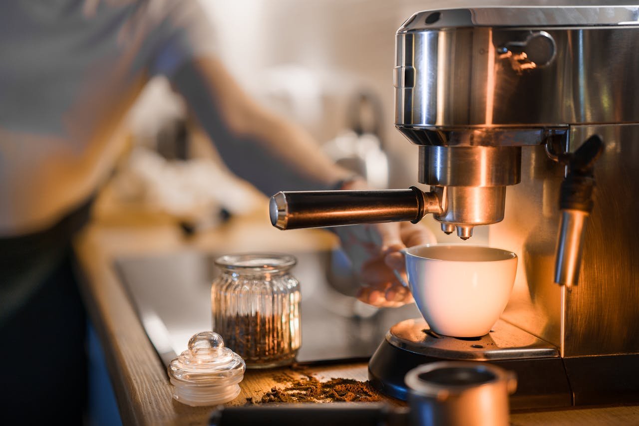 Best Espresso Machines 2025: Top 5 Models Reviewed for Every Budget 1 Espresso Machines
